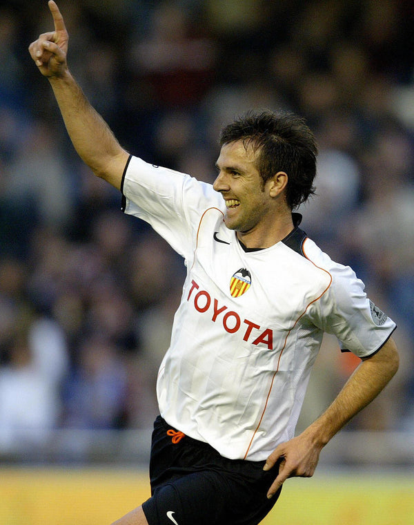 Valencia 2005/06 Vintage Soccer Jersey - Size Medium