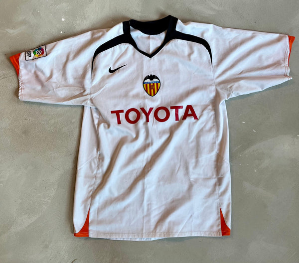 Valencia 2005/06 Vintage Soccer Jersey - Size Medium